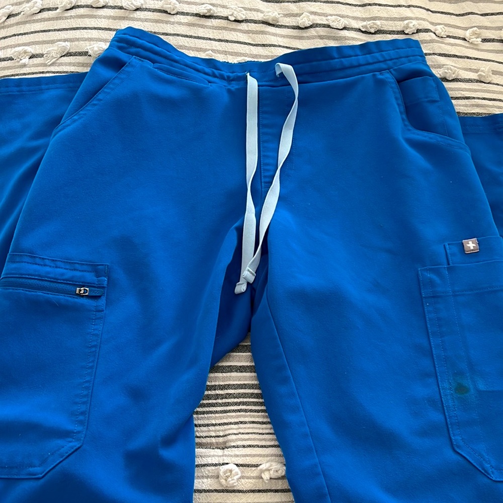 FIGS technical collection size XSR scrub pants